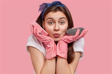 Чем можно почистить язык от налета
