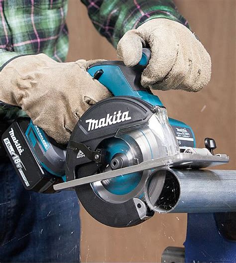Аккумуляторная дисковая пила по металлу Makita DCS551RMJ купить. Japan ...