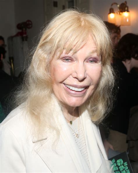 How Loretta Swit, 86, Maintained Her Timeless Charm – Photos of the