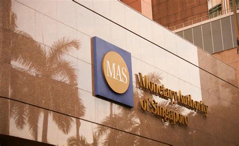 singapores hong leong  ally  fintechs  digital bank licence