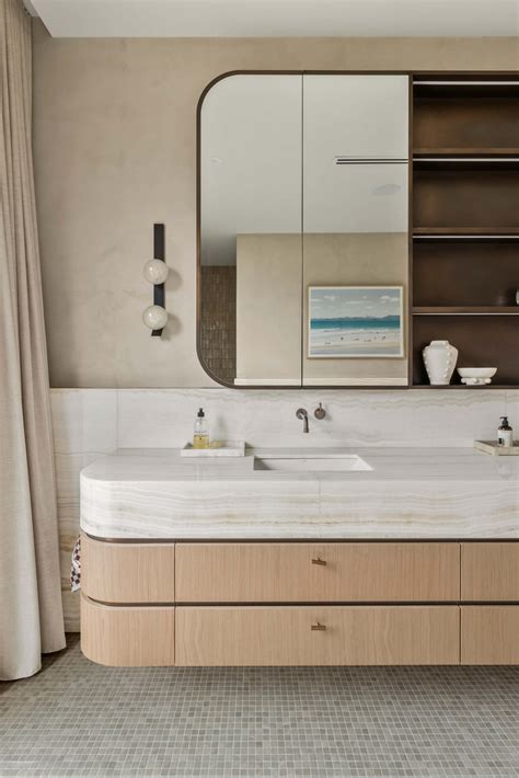 Getting to Spring St and West Broadway via Manhattan Transit 10