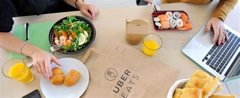 ubereats arriva  milano il nuovo servizio  food delivery  uber