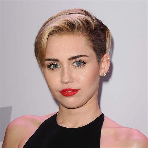 Miley Cyrus Short Blonde Hair 2010