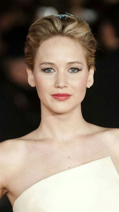 Jennifer Lawrences’ life in fashion; we round up her best looks | Closer