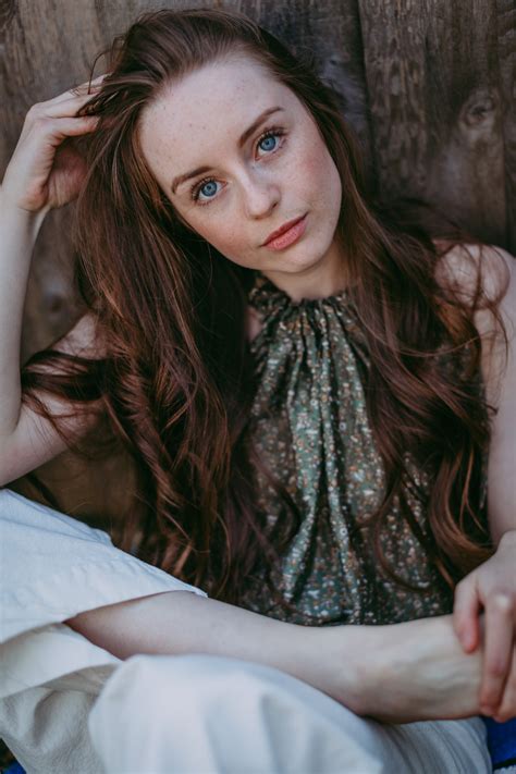 Kacey Rohl Hot