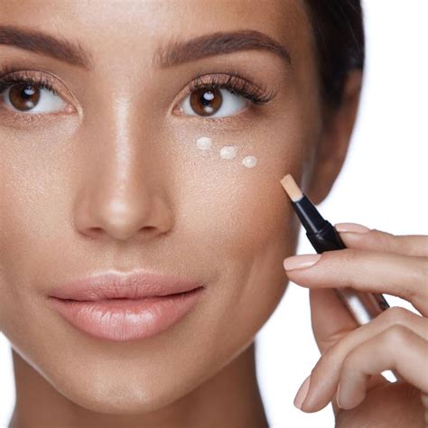 A beginner's guide to choosing and using a concealer - Naturally Safe ...