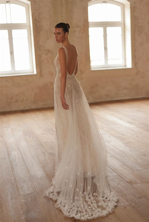 Liz Martinez Bridal Spring 2024 [PHOTOS]