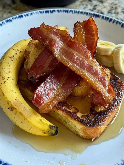 Irresistible French Toast with Bacon and Banana – Easy Recipe