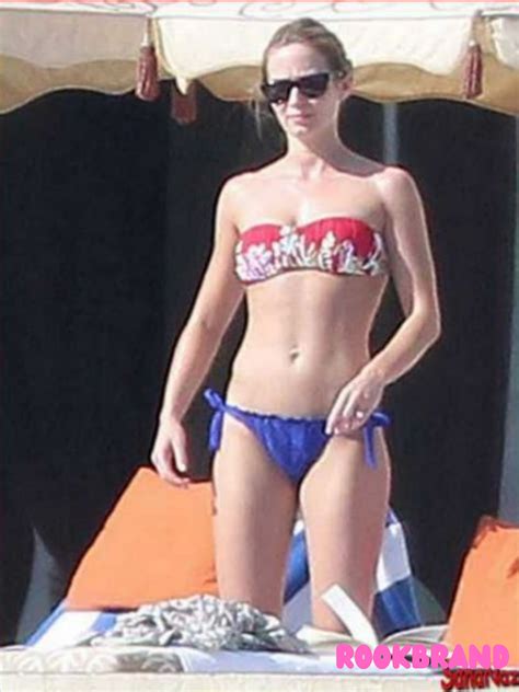 Hottest Emily Blunt Bikini Pics Today - Rookbrand
