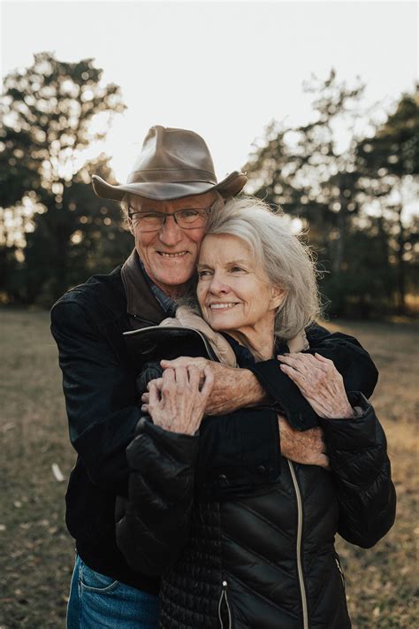 Couples Âgés, Older Couples, Mature Couples, Photo Poses For Couples