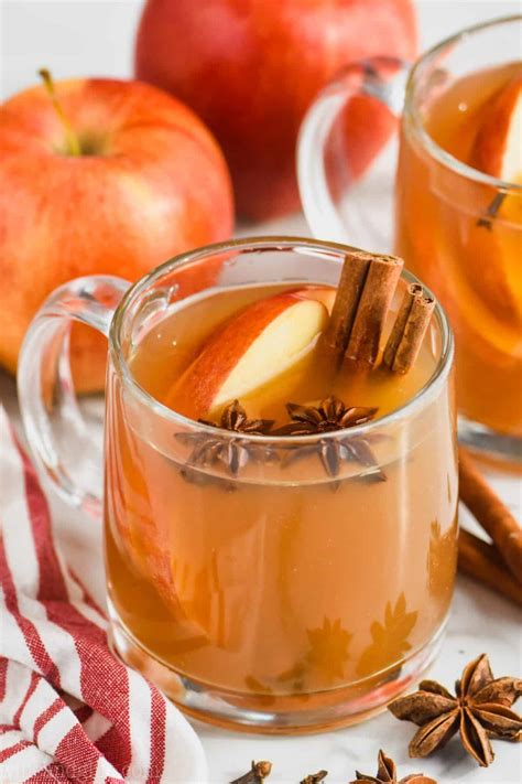 Easy Nordic Christmas Warm Apple Drink