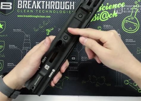 how to install m lok accessories