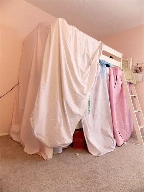 how to make a tent at home with blankets