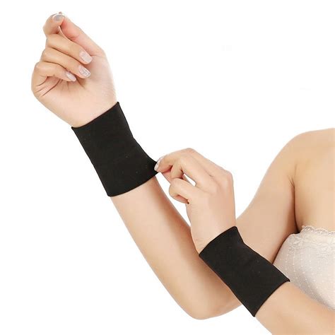 2 Stretch Wrist Brace Compression Strap Breathable Wrist Support