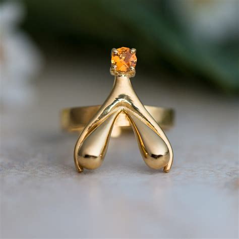 Clitoris 14k gold ring. Ring made from gold with natural gemstone.