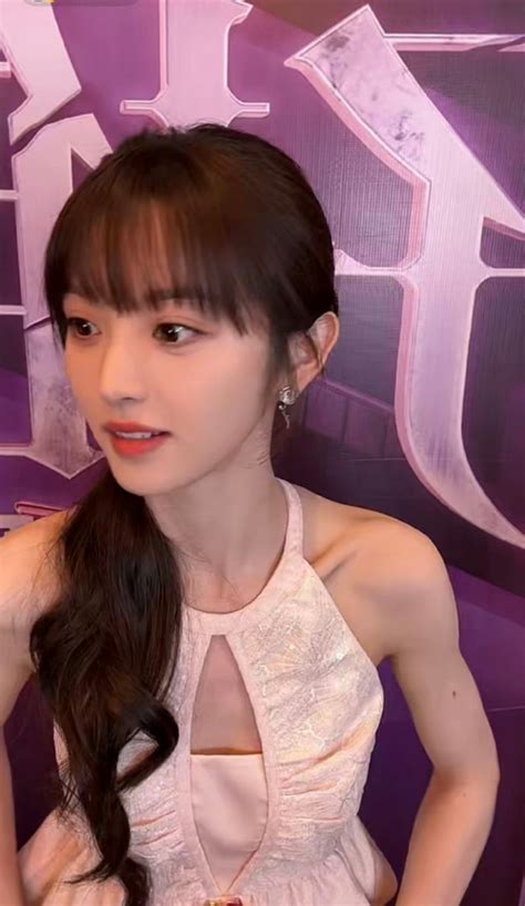 田曦薇今日直播截图有 好美好瘦啊 眼睛好大好活力好有灵气……__财经头条