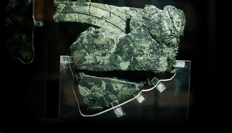 How building a working Antikythera Mechanism might have uncovered an unknown lunar calendar ...