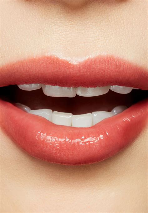 Buy Mac Cosmetics Glow Play Lip Balm - That Tickles for Women in Dubai ...