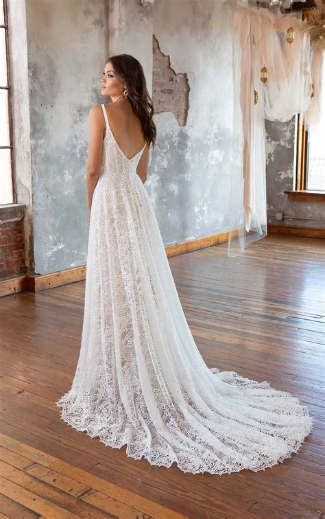 Rustic Boho Lace A-Line Wedding Dress with Sweetheart Neckline