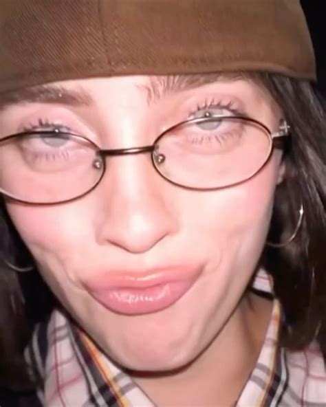 Best 12 Billie Eilish throws shade at TikTokers in viral People’s