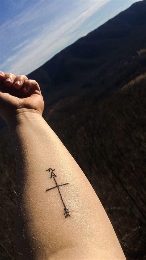 True north cross arrow tattoo | Crossed arrow tattoos, Arrow tattoos ...