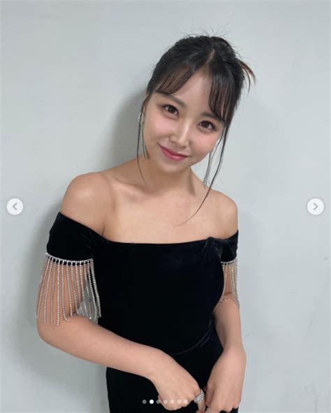 白間美瑠、大人セクシーな肩出しドレスショットを披露！ 「とても妖艶」「Perfect Beauty」 - All About ニュース