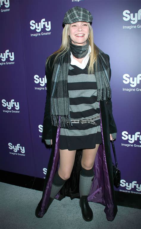 Pictures of Julie McCullough