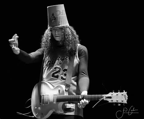 NOW IM NOT SAYING,BUCKETHEAD,IS THE BEST GUITARIST IN THE WORLD,BUT HE ...