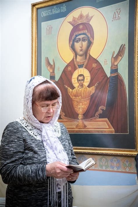 Икона Неупиваемая Чаша: от пьянства Богородицу спасти люди молят