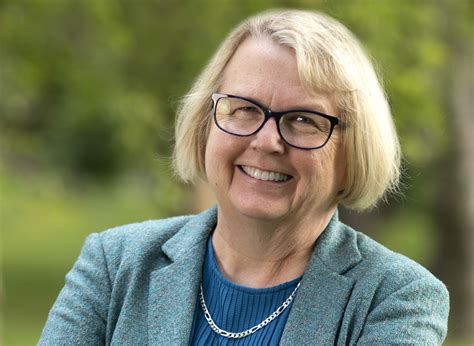 Longtime St. Cloud City Council member Carol Lewis to run for mayor