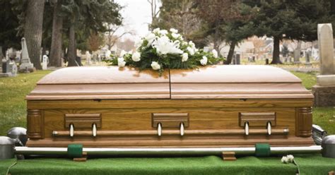 Call it a Funeral, Not a 'Celebration of Life' | HuffPost Canada