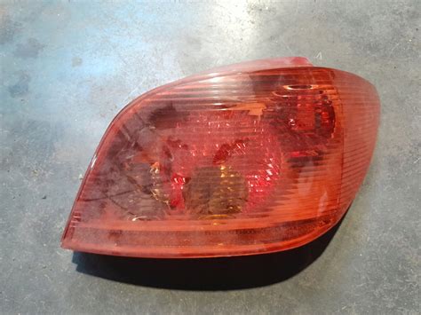 PEUGEOT 307 HB LAMPA TYLNA TYŁ PRAWA EUROPA - 13301689996 - oficjalne ...