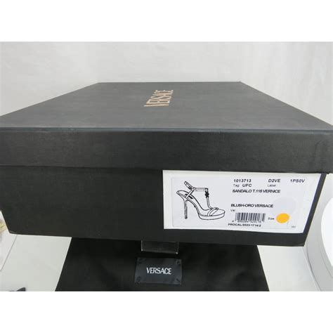 VERSACE NUDE PATENT LEATHER GOLD HEAD MEDUSA LOGO SANDALS HEEL PUMPS 37