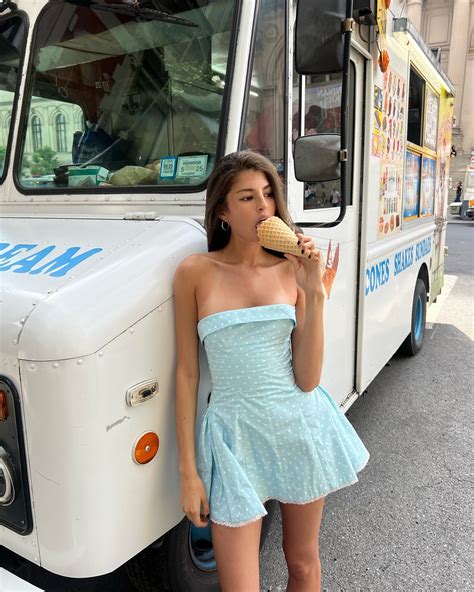Darianka | a sweeeeet new york summer🍦🍦🍭🍭🍭💐💐💝 | Instagram