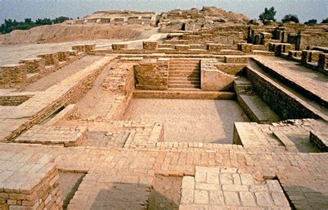 The Great Bath of Mohenjo-daro C | Harappa