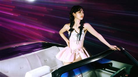 Sakura lui LE SSERAFIM | Perfect Night MV Shoot 4K descărcare de fundal