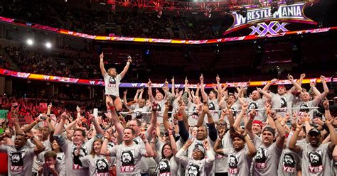 Daniel Bryan reportedly signs a new contract with the WWE - Cageside Seats