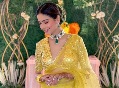 Aneri Vajani's stunning Yellow Saree with Deep Neckline blouse...