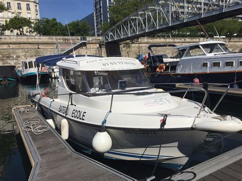 Déroulement des formations au permis bateau à Paris