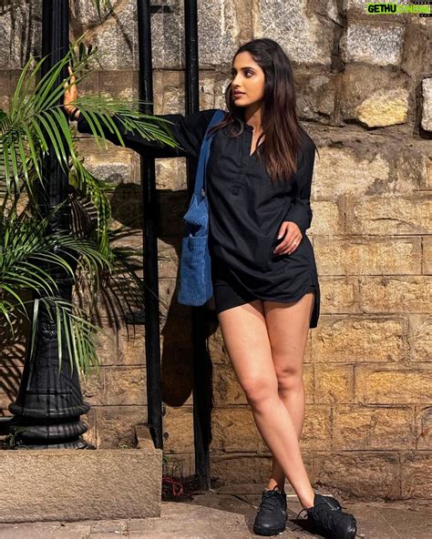 Ayesha Zeenath Wiki, Biography, Age, Photos, Spouse and more