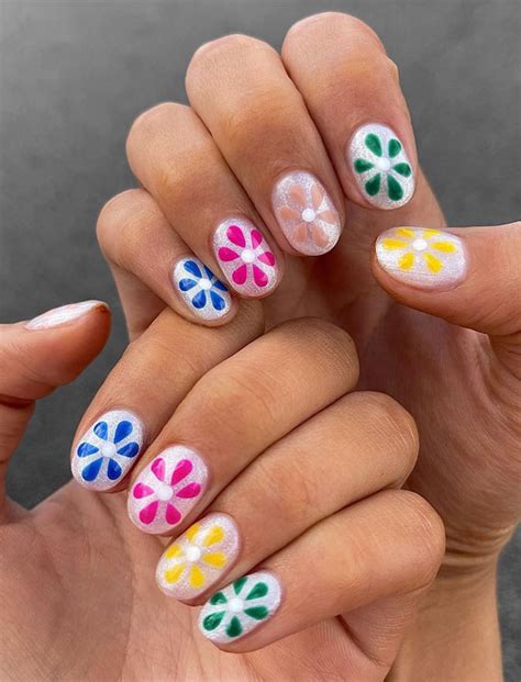 Chic Short Nail Art Designs for Maximum Style : Bright & Colourful Nails