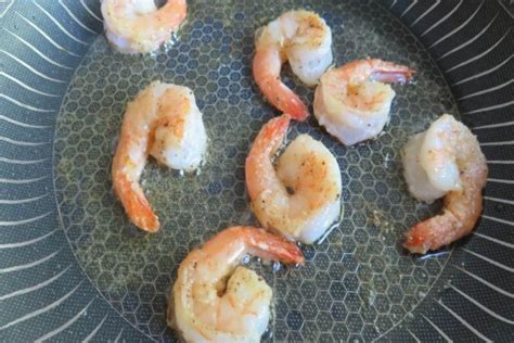 Easy Garlic Butter Shrimp - Stream of Flavors