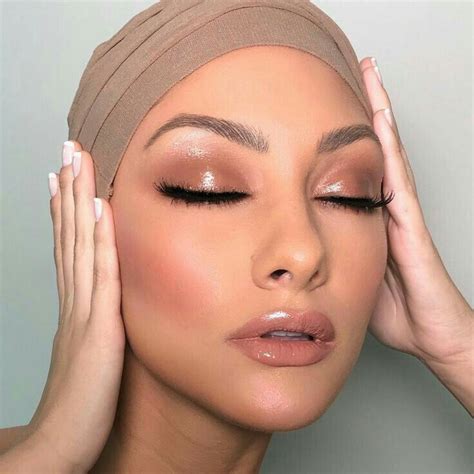 Pin by AlinaKotilevskiy on MAKEUP•BEAUTY•SKIN | Eye makeup, Winter ...