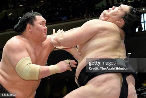 Yokozuna Hakuho Photos and Premium High Res Pictures - Getty Images