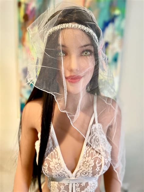 AI Sex Robot with Angelina Jolie Vibe : r/SexDolls