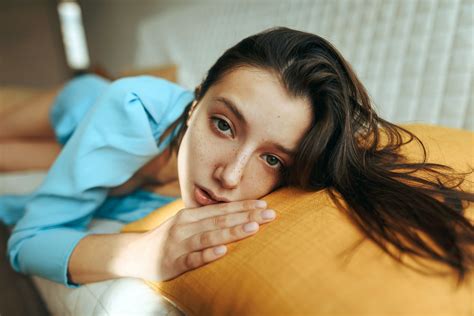 Wallpaper : Alina Borodina, model, brunette, looking at viewer, face ...