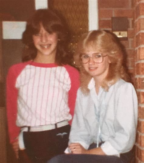 1980s Feathered Hair Big Glasses | 1980’s fashion, 1980s fashion, 80s