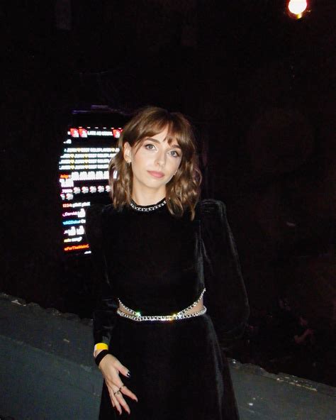 Jenn McAllister | do i look like my dog be honest | Instagram