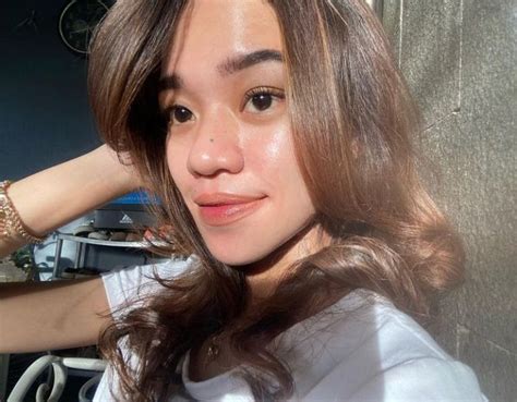 bikin pangling  potret terbaru ummi quarry lenong bocah