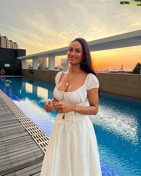 Actress Micaela Reis HD Instagram Photos and Wallpapers August 2024